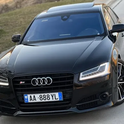 Audi S8