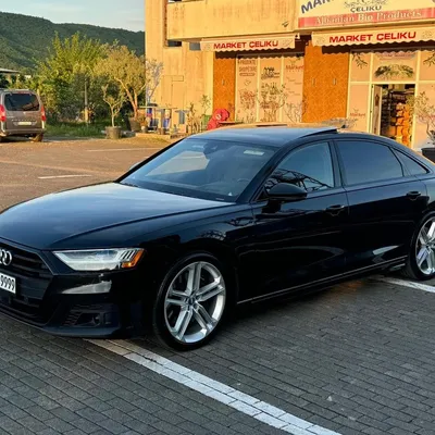 Audi S8