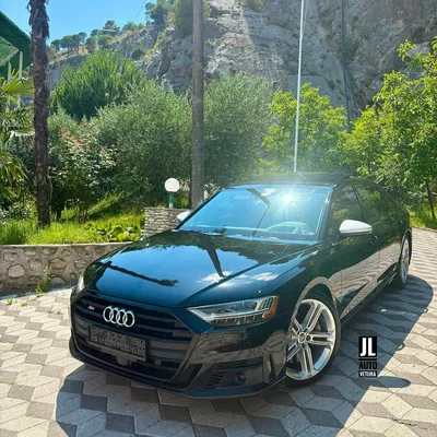 Audi S8
