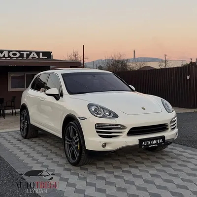 Porsche Cayenne 2011 në shitje