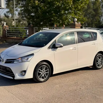 Toyota Verso 2016 në shitje