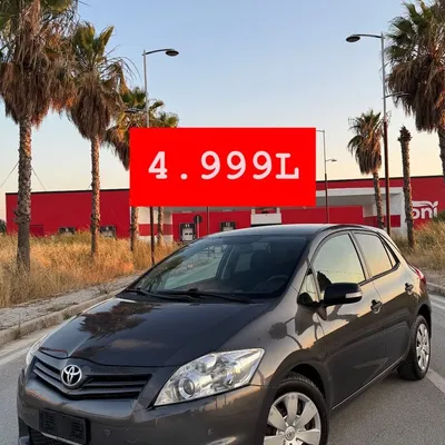 Toyota Auris 2011 në shitje