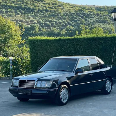 Mercedes-Benz W124