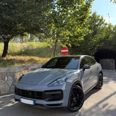 Porsche Cayenne 2024 në shitje
