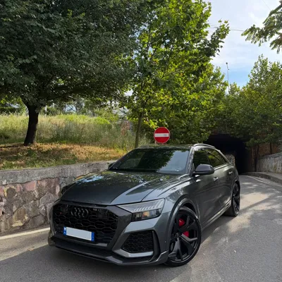Audi RSQ8 2022 në shitje