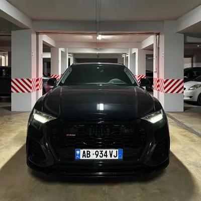 Audi RSQ8