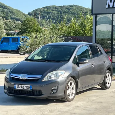 Toyota Auris 2011 në shitje