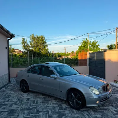 Mercedes-Benz E-class 2004 në shitje