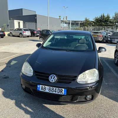 Volkswagen Golf 2007 në shitje