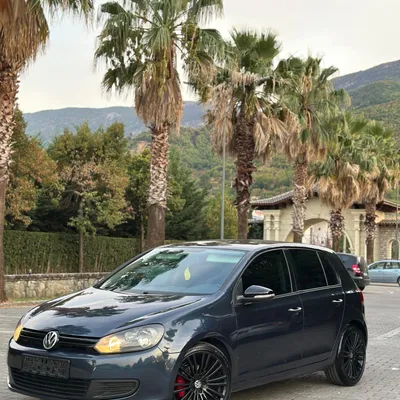 Volkswagen Golf 2009 në shitje