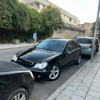 Mercedes-Benz C-class 2004 në shitje