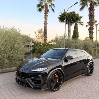 Lamborghini Urus 2020 në shitje
