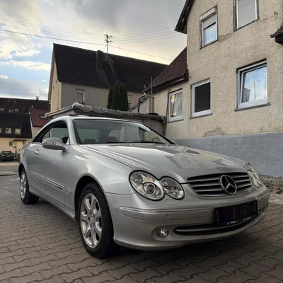 Mercedes-Benz CLK 2003 në shitje