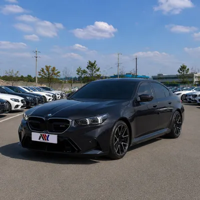 BMW M5 2025 në shitje