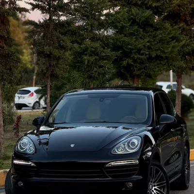 Porsche Cayenne 2013 në shitje