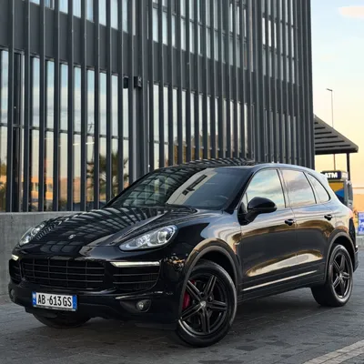 Porsche Cayenne 2016 në shitje