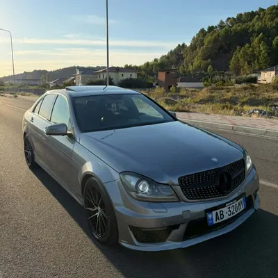 Mercedes-Benz E-class 2010 në shitje