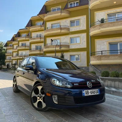 Volkswagen Golf 2011 në shitje