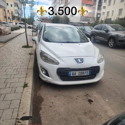 Peugeot 308 2012 në shitje