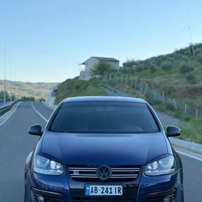 Volkswagen Golf 2007 në shitje