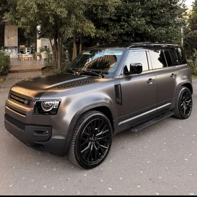 Land Rover Defender 2020 në shitje