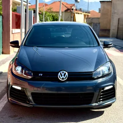 Volkswagen Golf 2013 në shitje