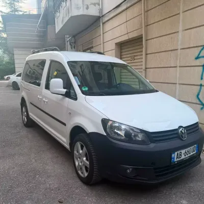 Volkswagen Caddy 2011 në shitje