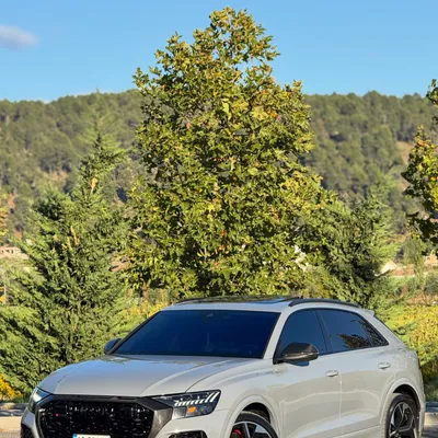 Audi RSQ8 2022 në shitje
