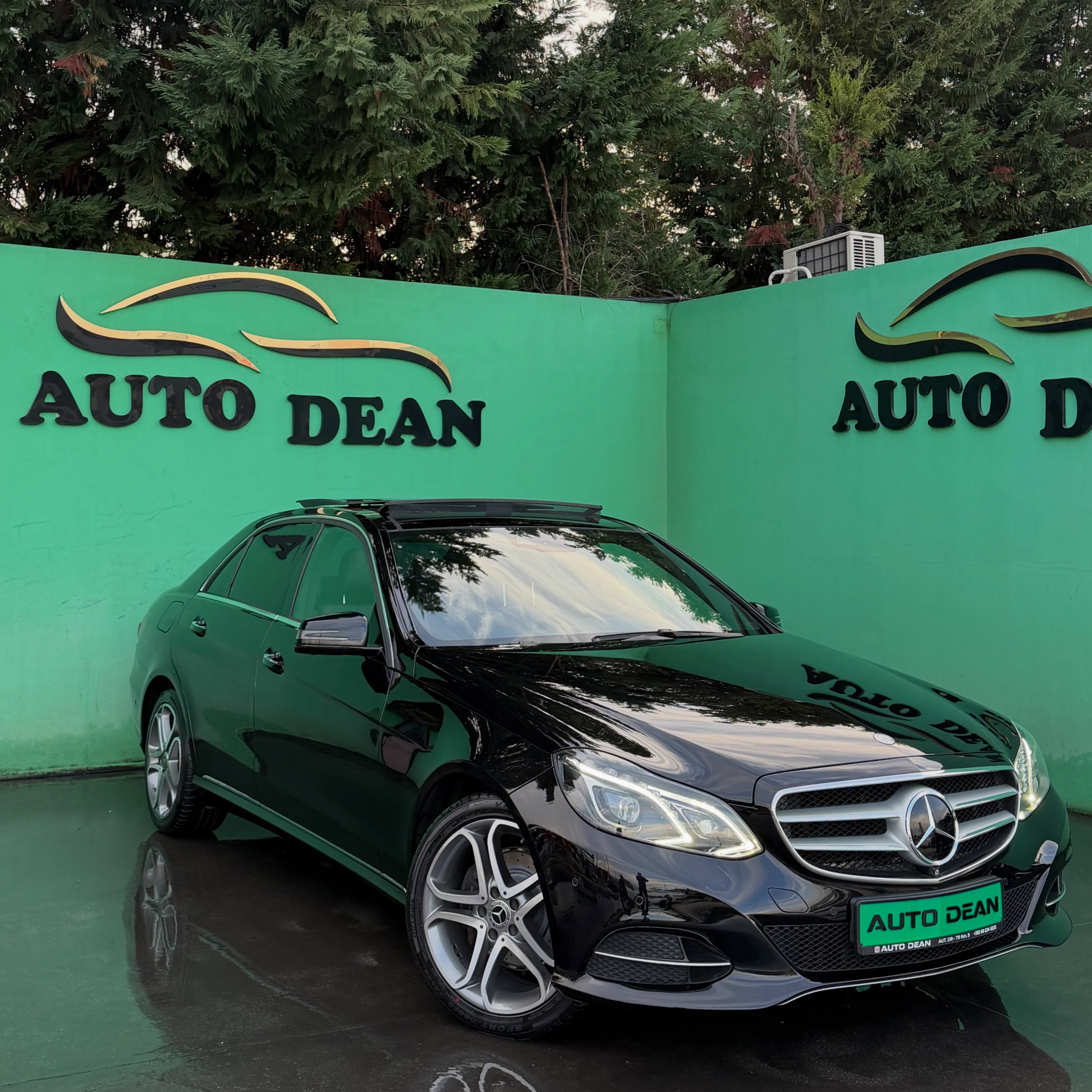 2015 Mercedes-Benz E-class thumbnail 2