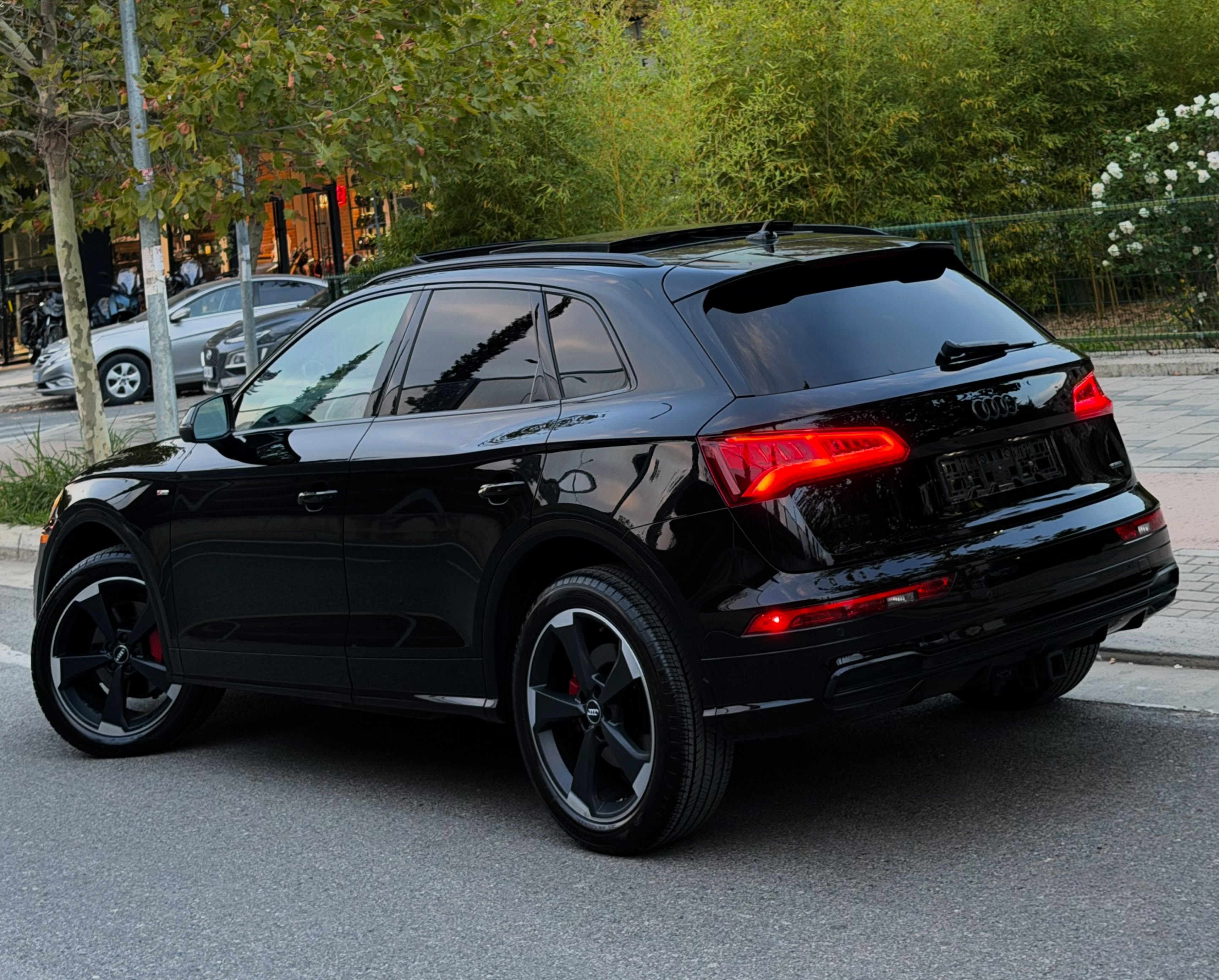 2020 Audi Q5 thumbnail 4