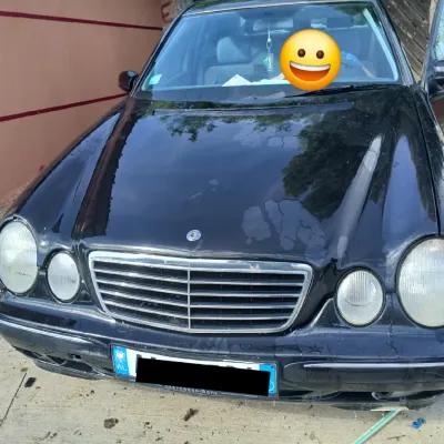 Mercedes-Benz E-class 2001 në shitje