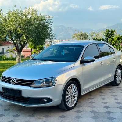 Volkswagen Jetta 2013 në shitje
