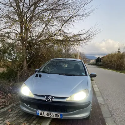 Peugeot 206 2004 në shitje