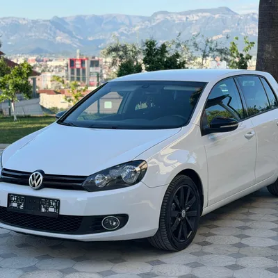 Volkswagen Golf 2010 në shitje