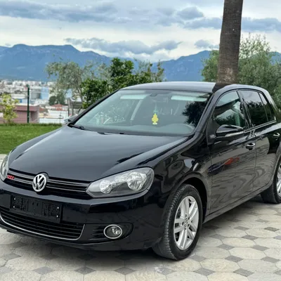 Volkswagen Golf 2011 në shitje