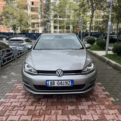 Volkswagen Golf 2013 në shitje