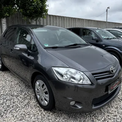 Toyota Auris 2011 në shitje
