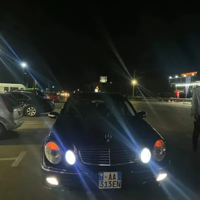 Mercedes-Benz E-class 2002 në shitje
