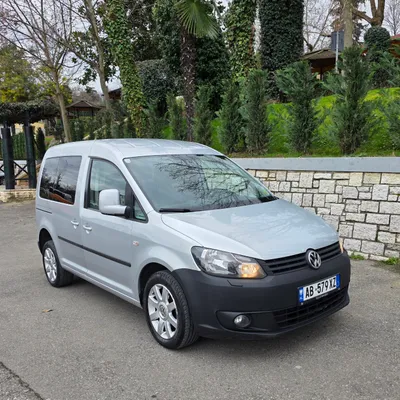 Volkswagen Caddy 2011 në shitje
