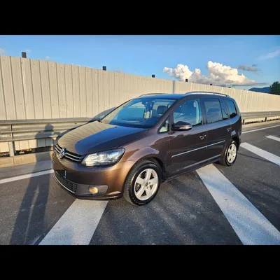 Volkswagen Touran 2012 në shitje
