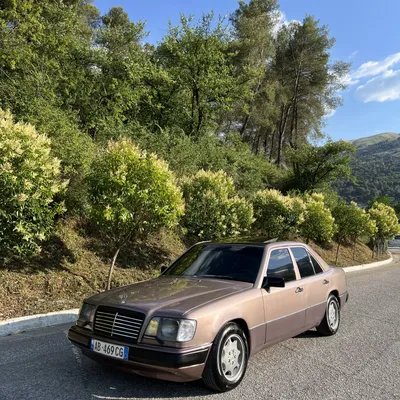 Mercedes-Benz W124