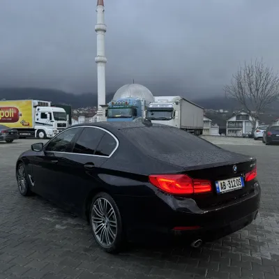 BMW 5 Series 2017 në shitje