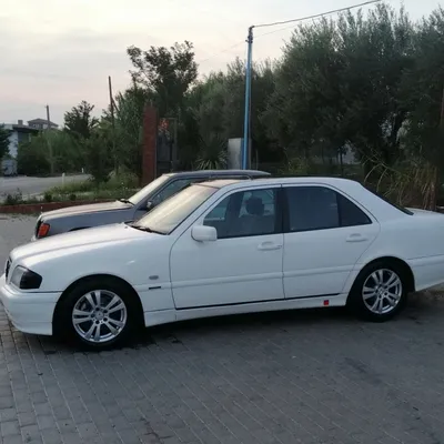 Mercedes-Benz C-class 1998 në shitje