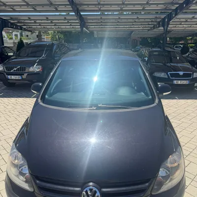 Volkswagen Golf 2006 në shitje