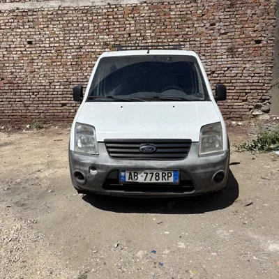 Ford Transit 2011 në shitje