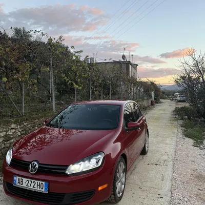 Volkswagen Golf 2011 në shitje