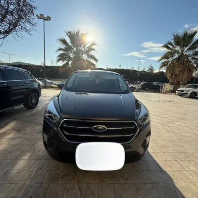 Ford Kuga 2017 në shitje