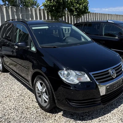 Volkswagen Touran 2010 në shitje