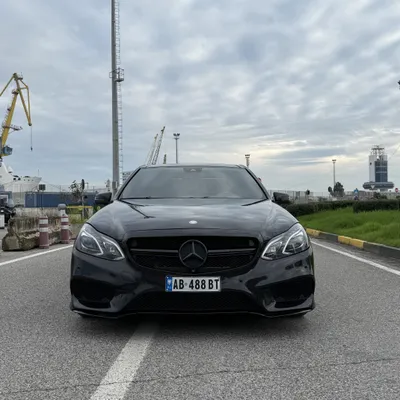 Mercedes-Benz E-class 2015 në shitje