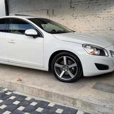 Volvo S60 2012 në shitje